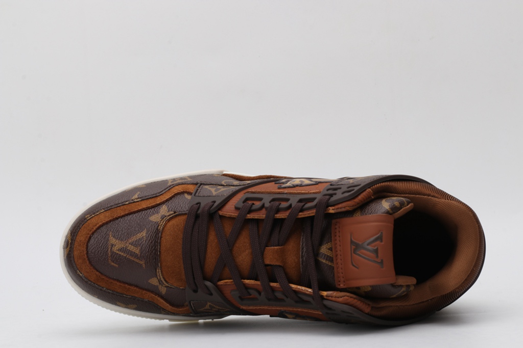L*V SNEAKER